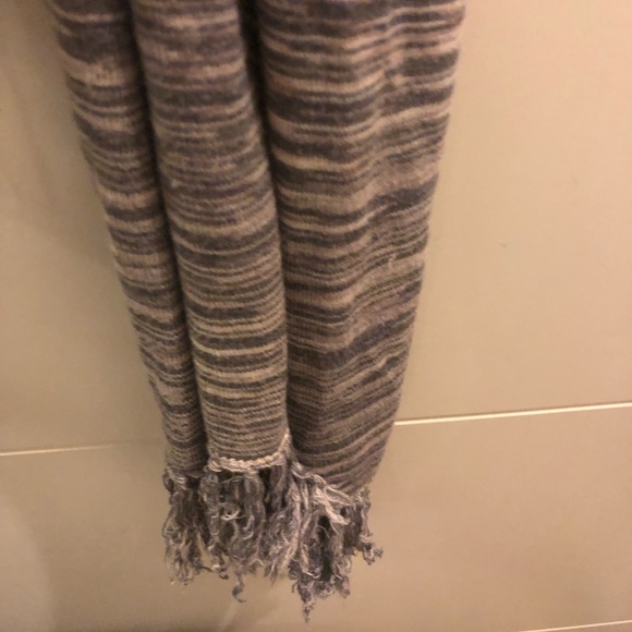 Scarves bundle - Picture 5 of 6